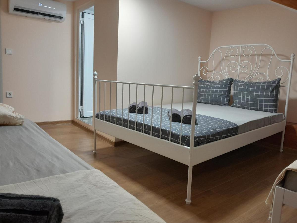 Hancho Sevenups - Kapana Plovdiv Center Exterior photo